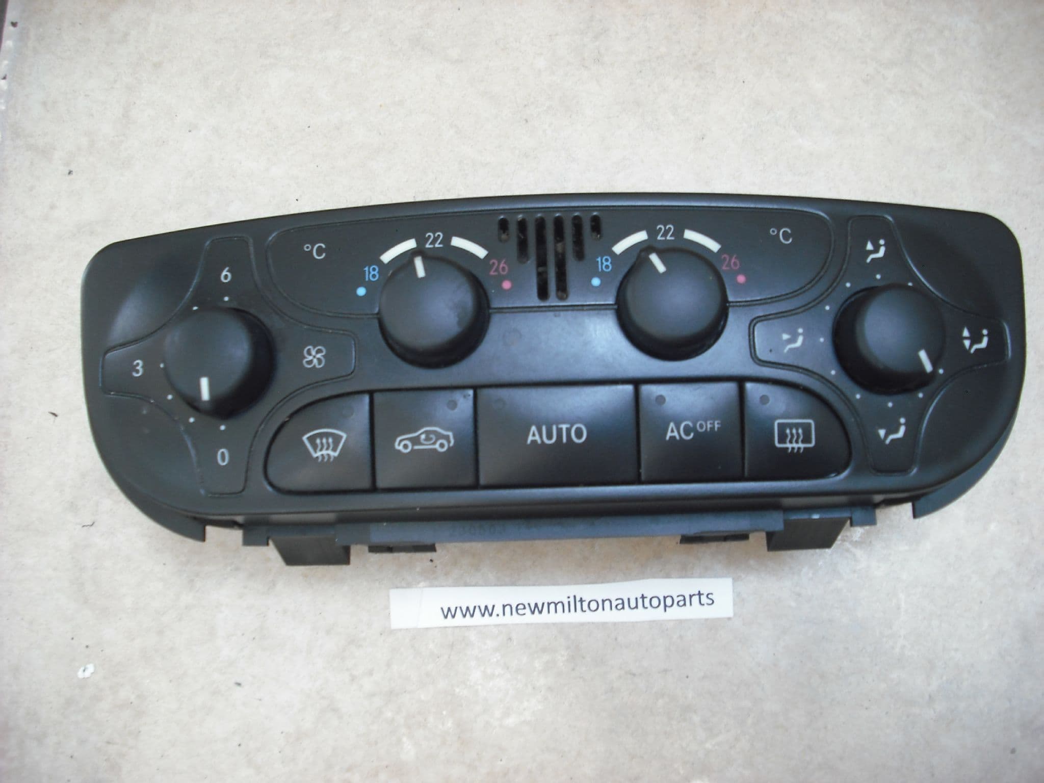 sold sold A 209 830 00 85 MERCEDES BENZ W203 W209 HEATER CLIMATE