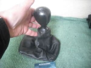 SOLD SOLD A GENUINE SAAB 95 9-5 5 SPEED LEATHER GEAR KNOB AND GEAR CHANGE SHAFT GAITER