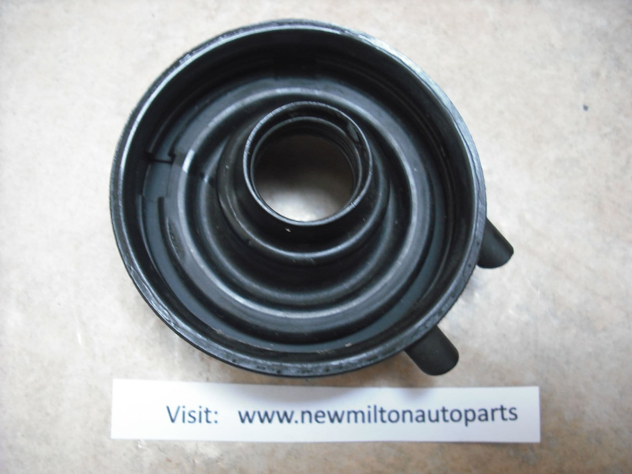 SOLD SOLD HONDA CRV MK1 19972001 HEADLIGHT HEADLAMP BULB COVER DUST