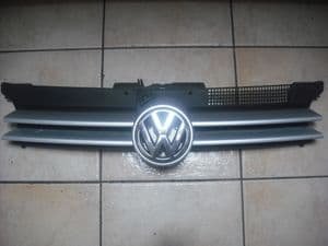 sold  sold   VW VOLKSWAGEN GOLF MK4 FRONT GRILLE PANEL AND BADGE  SILVER