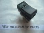 SOLD    VOLVO 850 PRE-FACELIFT  TRACTION CONTROL TRACS SWITCH  9128719