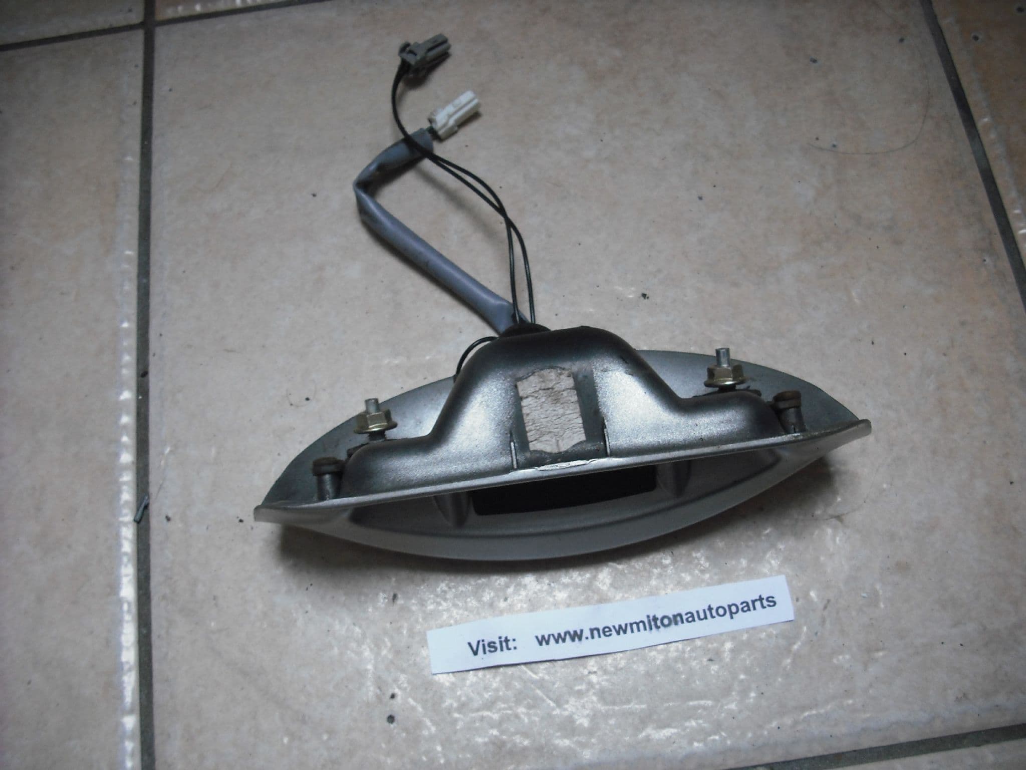 SOLD90606 AX101 NISSAN MICRA K12 BOOT TAILGATE HANDLE RELEASE SWITCH