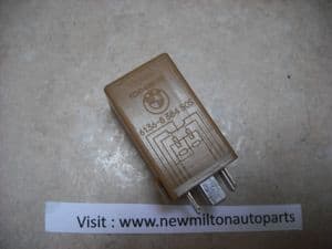 SOLDTYCO V23141-B3001-X15  61.36-8 384 505  BMW E60 E61 FRONT WINDOW WIPER MOTOR INTERMITTENT  RELAY