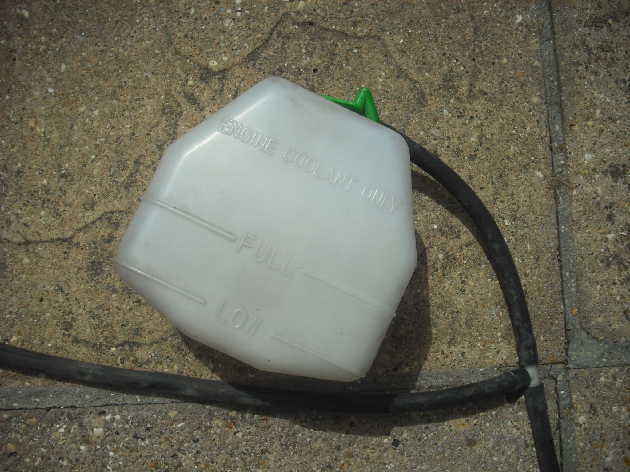 SUZUKI SUPER CARRY ENGINE COOLANT OVERFLOW TANK