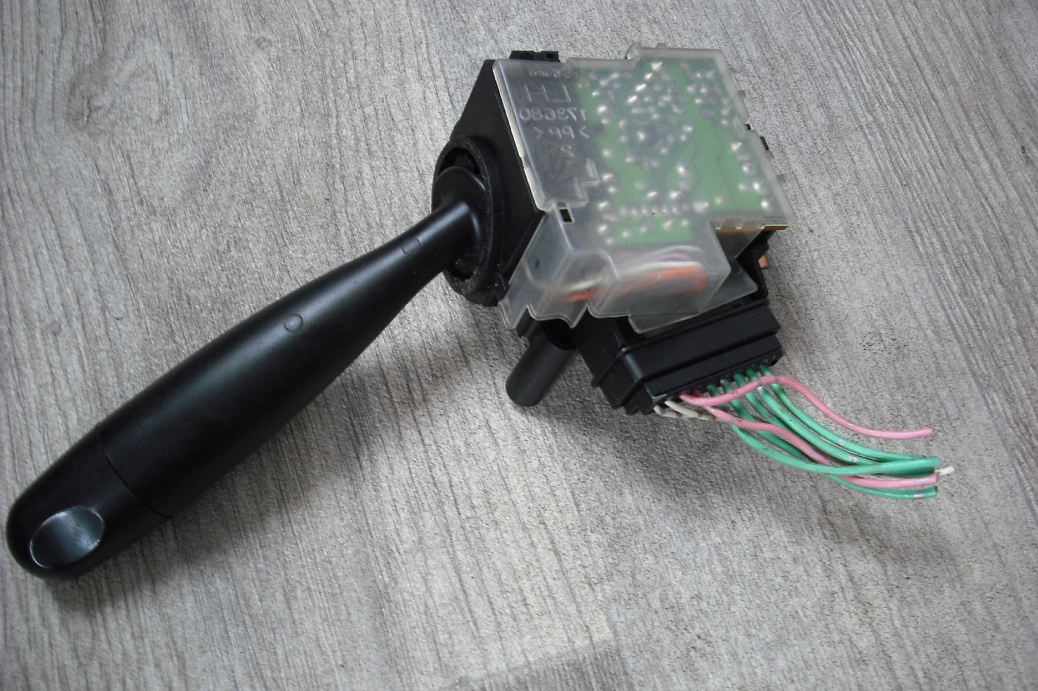 TOYOTA RAV 4 MK2 WINDSCREEN WIPER AND WASHER STALK SWITCH