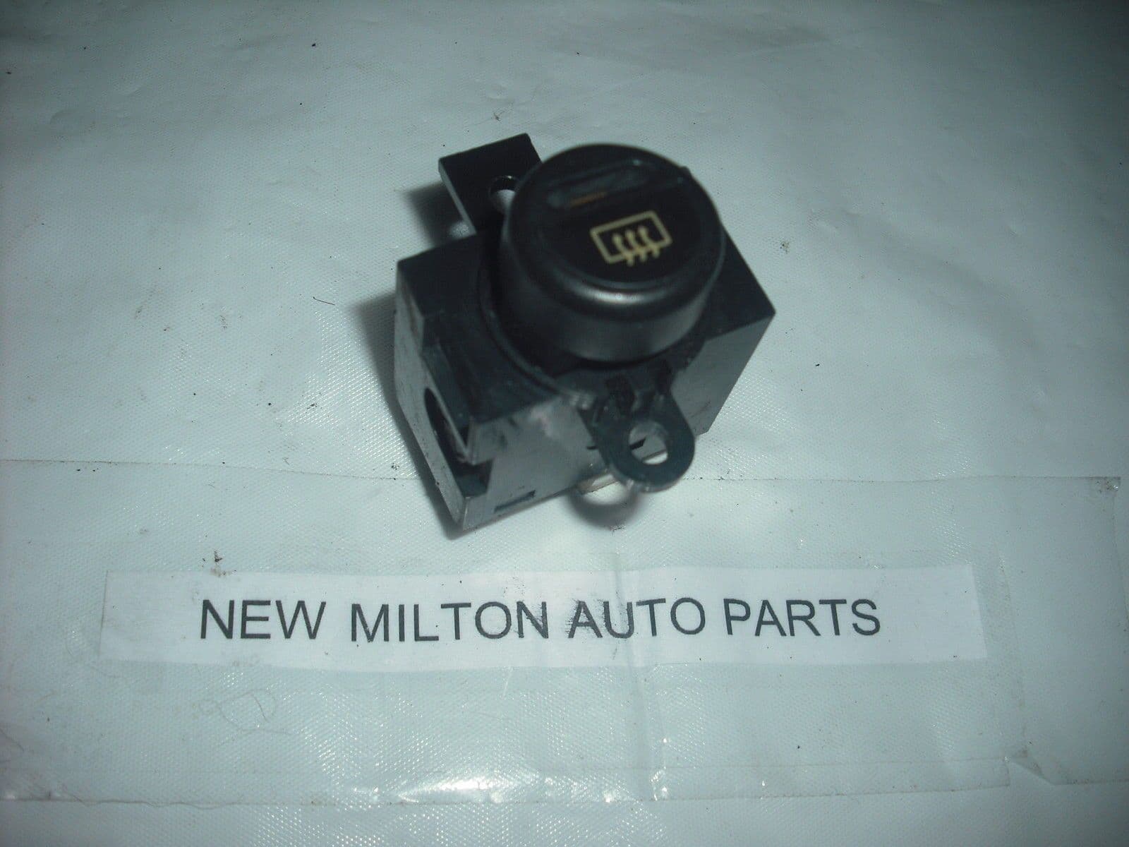 TOYOTA SUPRA MK3 HEATED REAR WINDOW DEMISTER SWITCH