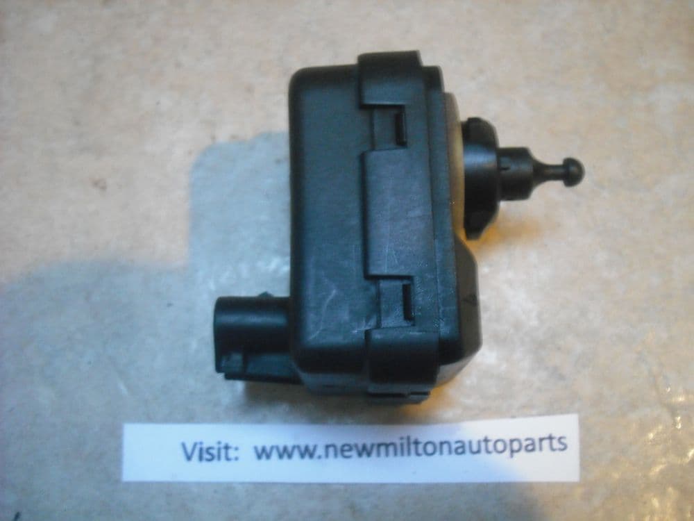 VAUXHALL ZAFIRA 19992005 HEADLIGHT HEADLAMP HEIGHT LEVEL ADJUSTMENT MOTOR