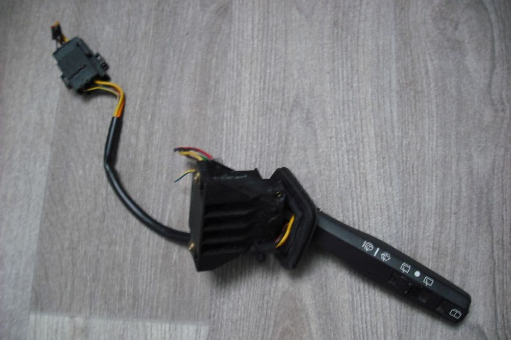 VOLVO 960 WENTWORTH WINDSCREEN WIPER AND WASHER SWITCH