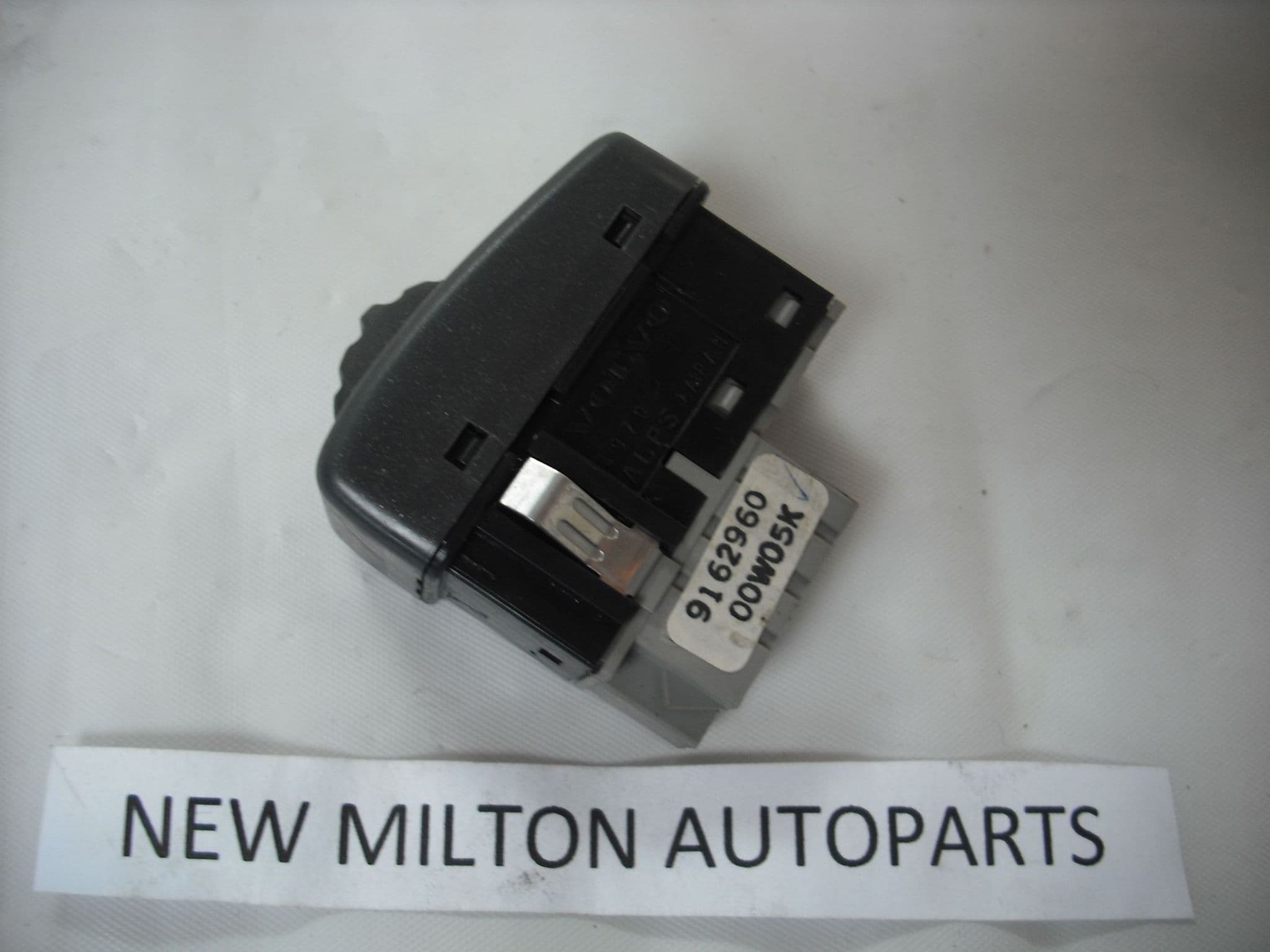 VOLVO C70 S70 V70 HEADLIGHT HEADLAMP HEIGHT LEVEL ADJUSTMENT SWITCH 9162960