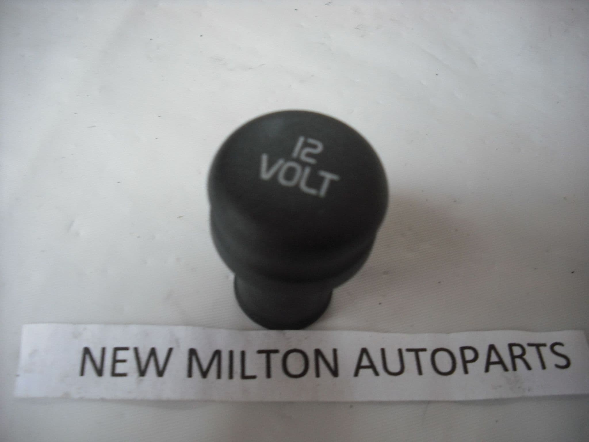 volvo v40 cigarette lighter VOLVO V40 S40 DUMMY CIGARETTE LIGHTER POWER SOCKET PLUG
