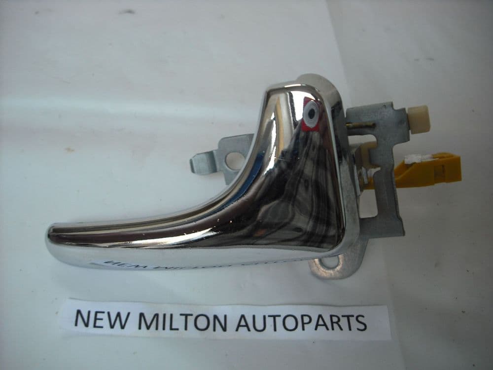 VOLVO V40 S40 FRONT AND REAR DOOR HANDLE LEVER O/S RIGHT UK DRIVERS DOOR