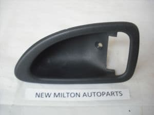VOLVO V40 S40 INTERIOR DOOR HANDLE LEVER BACK SURROUND  GREY    O/S RIGHT    FRONT OR REAR