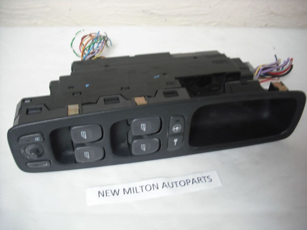 VOLVO V70 S80 ELECTRIC WINDOW AND DOOR MIRROR SWITCH PACK 9452939