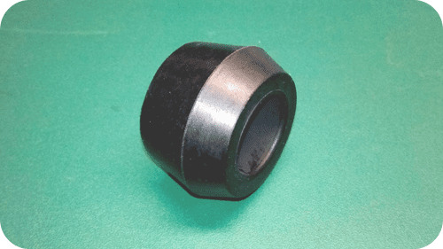 Bedford : 7142917. Bush x 2. OE.