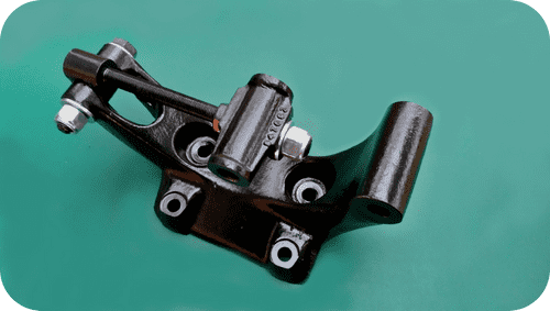 ETC5680 : 24V Generator Mounting Bracket. MILITARY DEFENDER FFR. OE.