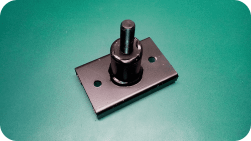 Land Rover : 337981. Support Bracket For Axe. OE