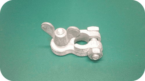 Land Rover : 531588. Negative Battery Lug. OE.