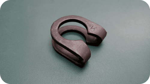 Land Rover : 577898. Clamp. OE.