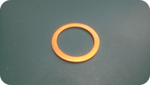 Land Rover : FTC4112. SEALING WASHER. OE.