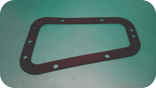 Land Rover : MRC9998. Heater Grill to Wing Top Seal. OE.