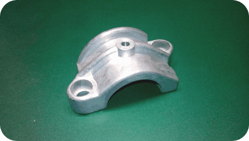 Land Rover : QRG100100. Clamp. OE.