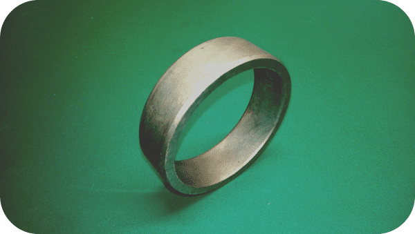 Land Rover     :     TOF100020. Spacer Ring 15.3 mm Red. OE.