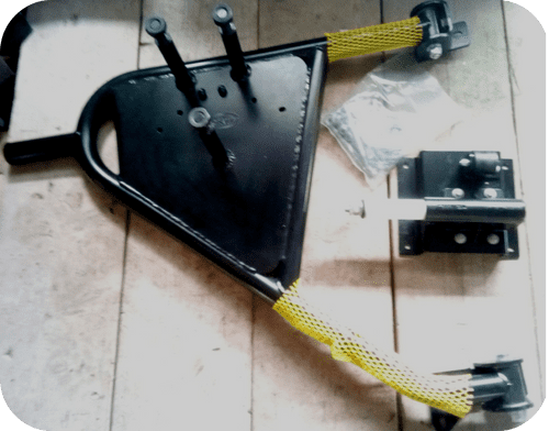 Land Rover : VPLDRO129. Soft Top Swing Away Spare Wheel Carrier. OE.