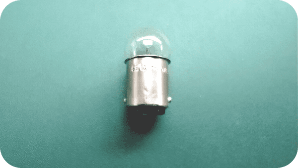 Unipart Bulb : GLB209BXT. 12V 5W BAY15D. OEM.
