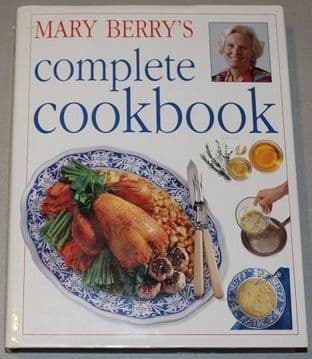 Mary Berry's Complete Cookbook by Mary Berry - 1858335671