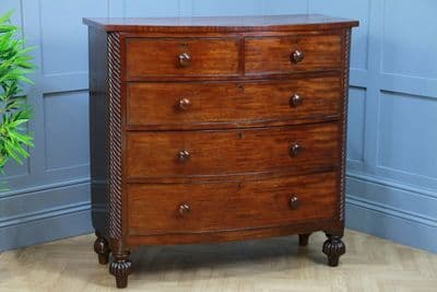 Antique Original Early Victorian Bow Front Mahogany Chest of 5 Drawers C1840