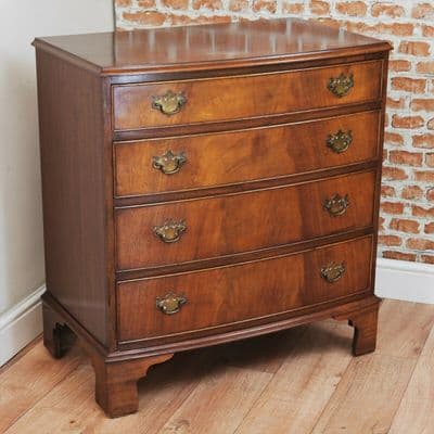 Vintage Reprodux Bevan Funnel Small Bow Fronted Mahogany Chest of 4 Drawers 1970