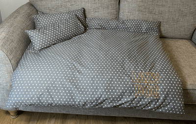 Connie - Duvet Set / Blanket for Dogs. Kingsize 38x43inches (96x110com) Lazy Dog Company