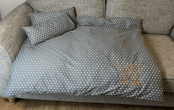 Connie - Duvet Set / Blanket for Dogs. Kingsize 38x43inches (96x110com) Lazy Dog Company