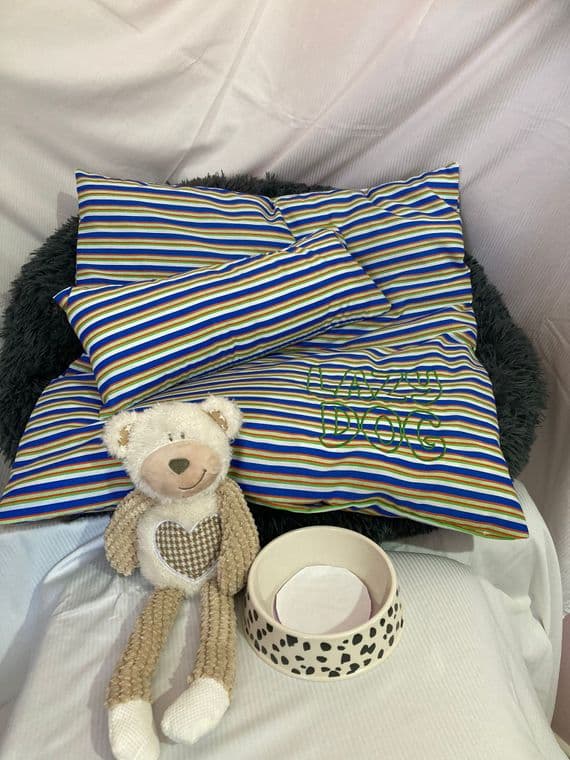 Fred - Duvet Set / Blanket for Dogs. Single 26 x26 inches(64x64cm) Lazy Dog Company