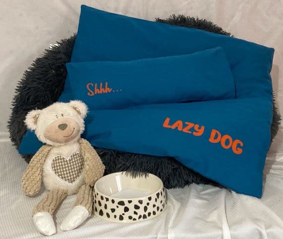 Toby - Duvet Set / Blanket for Dogs. Single 26 x 26 ins(64x64cm) Lazy Dog Company.