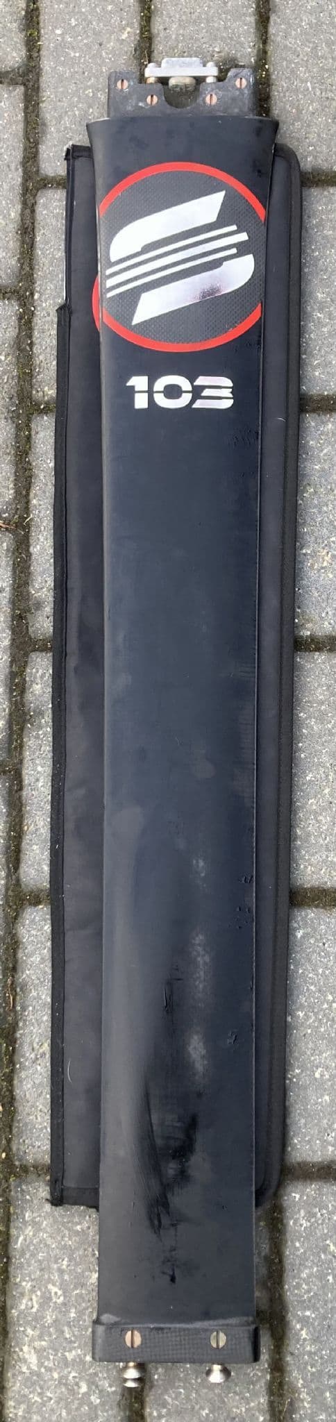 Ex Demo Kraken 103 Mast