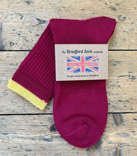 Crew Top Claret Socks.