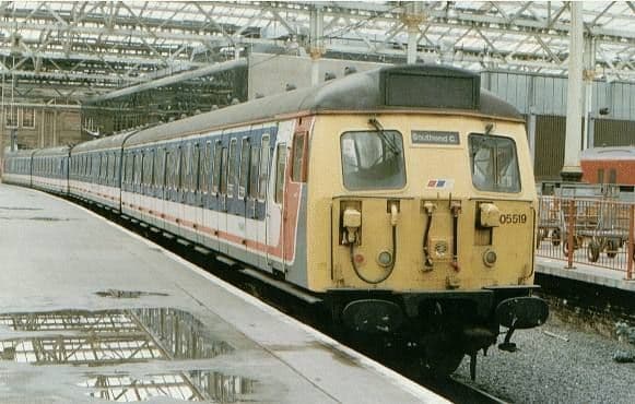 Class 305 EMU