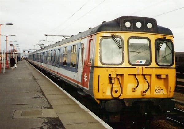 Class 310 4-Car EMU (N Gauge)