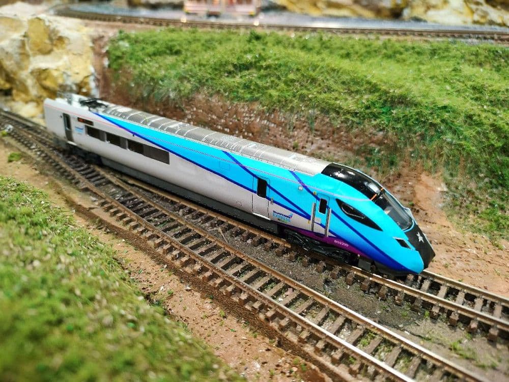 Bi Mode Unit Class 802 Inter-City Express Bi-Mode Units N Gauge