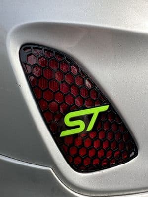 FIESTA MK8 & 8.5 REAR REFLECTOR GUARDS