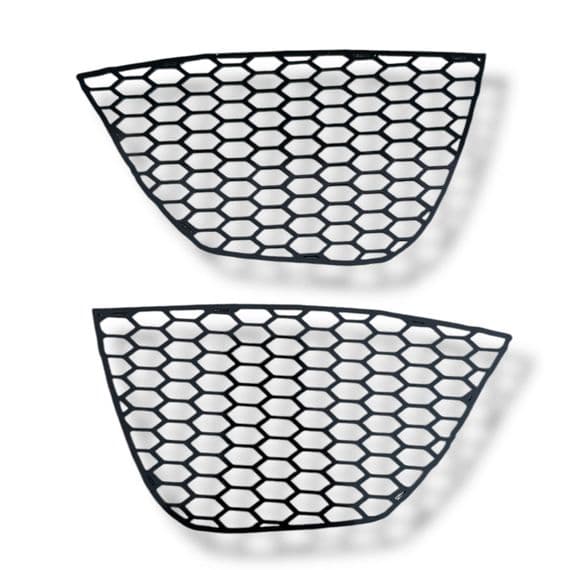 Focus MK2 Pre-Face Rear Fog Light Guards