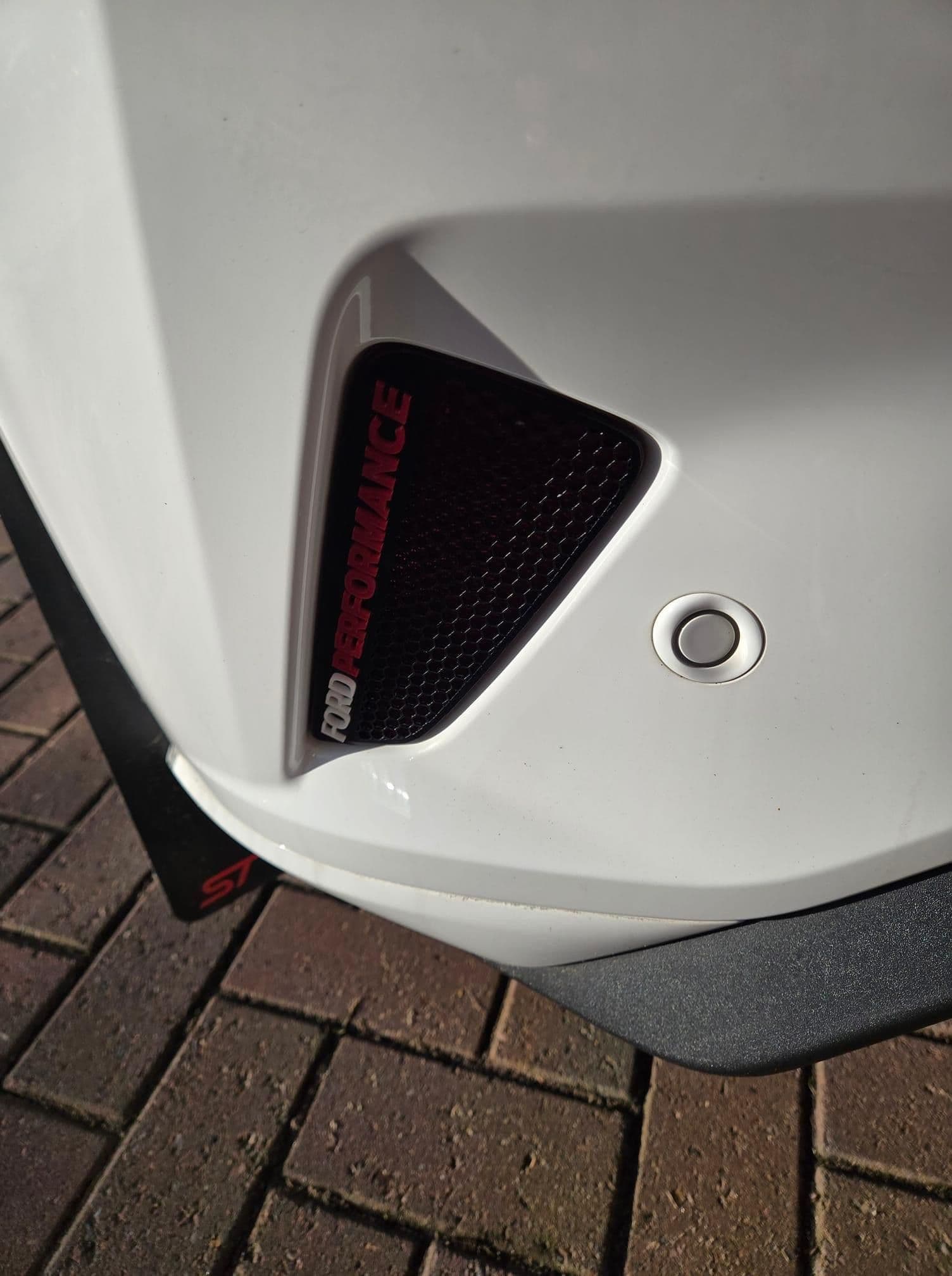 FOCUS MK4 & 4 5 REAR REFLECTOR GUARDS FORD / ST PERFORMANCE