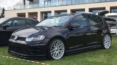 Vw Golf Mk7 R Front Splitter , Side Skirt Splitters and Diffuser