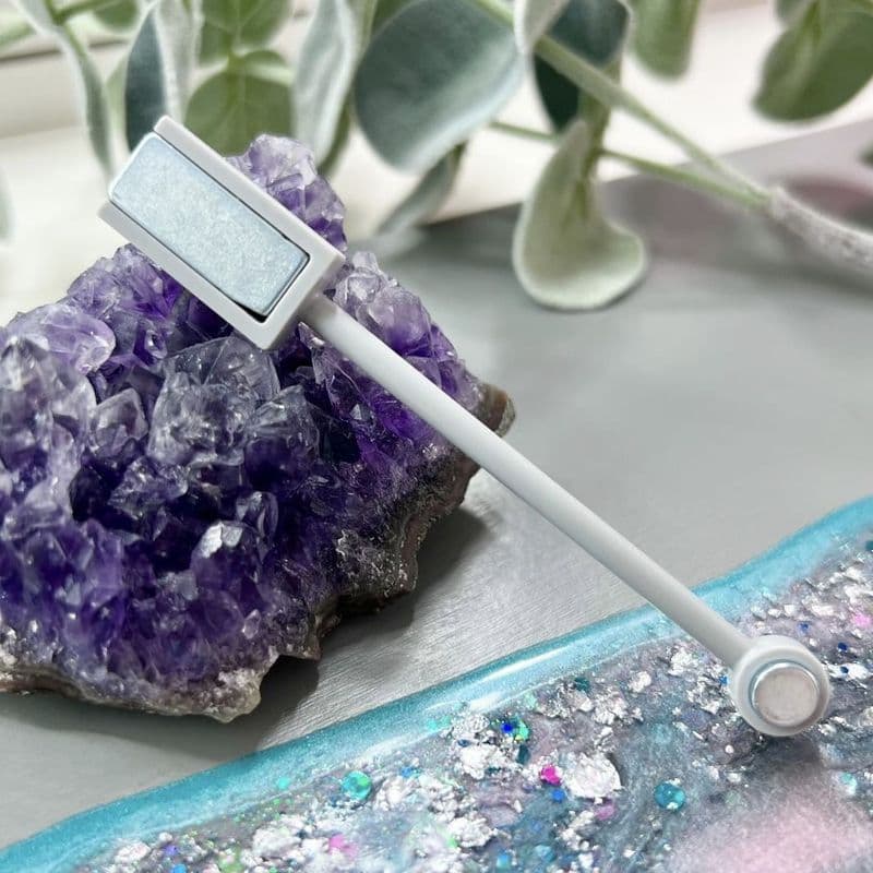 Double headed nail art magnet - cat's eye