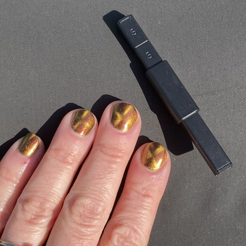 Multi nail art magnet tool