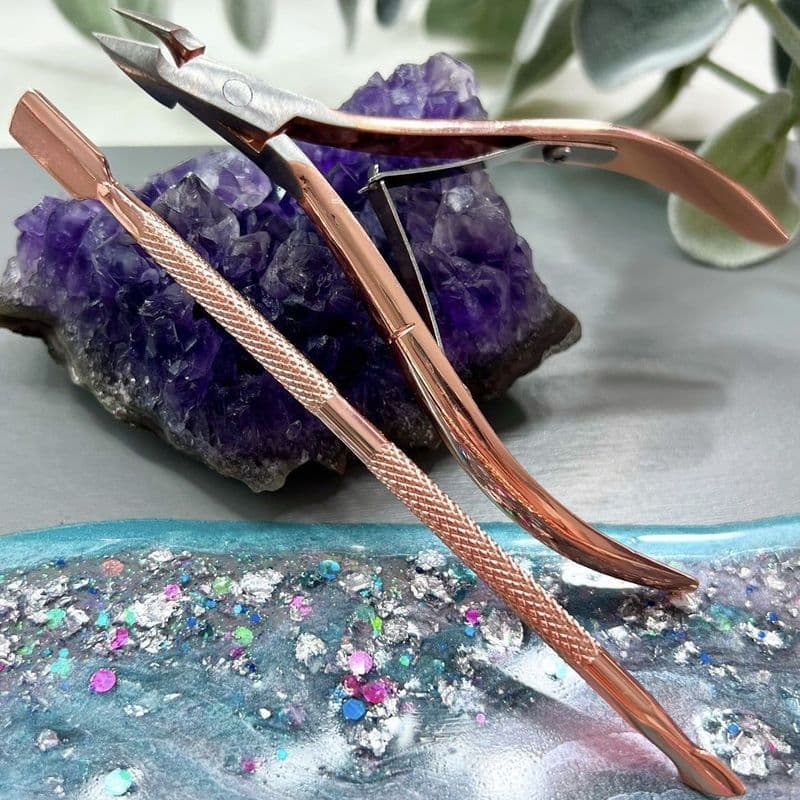 Rose gold cuticle pusher and nipper set