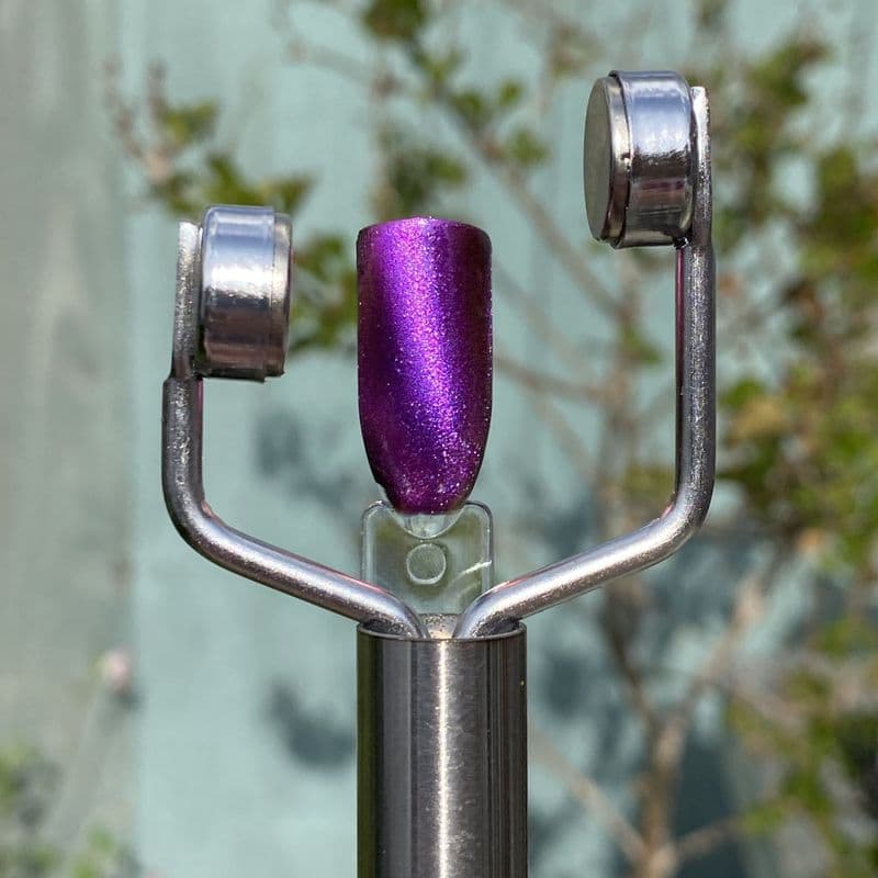 Velvetiser Magnet