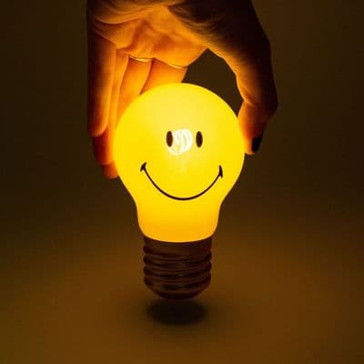 Cordless Smiley Lightbulb