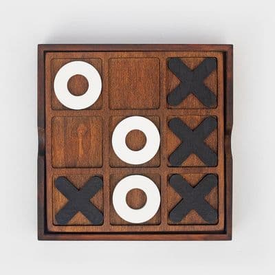 Iron & Glory Tic Tac Toe Noughts & Crosses Game